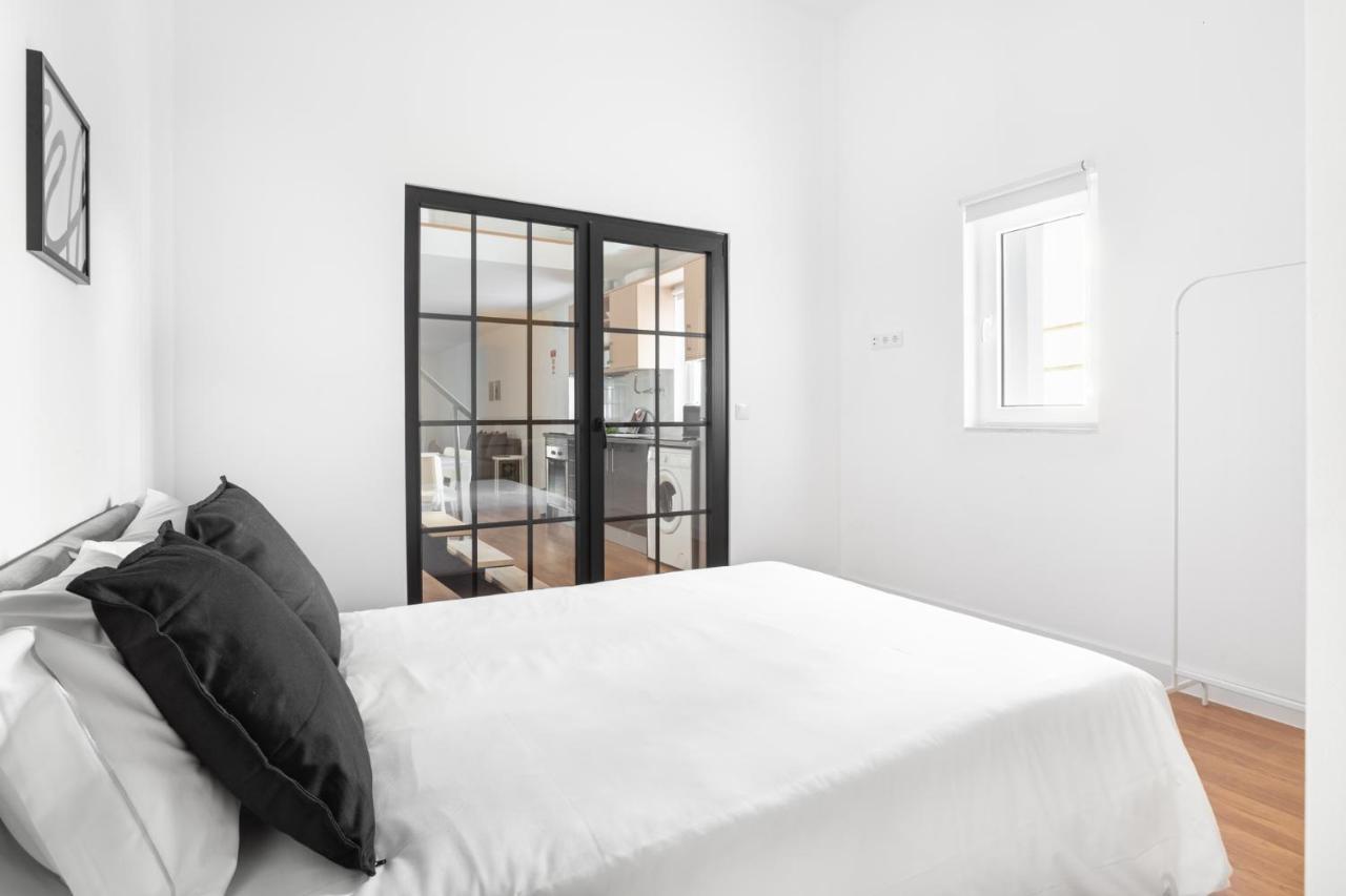 ALTIDO Stylish 2-level flats near Ajuda Palace Lisboa Extérieur photo