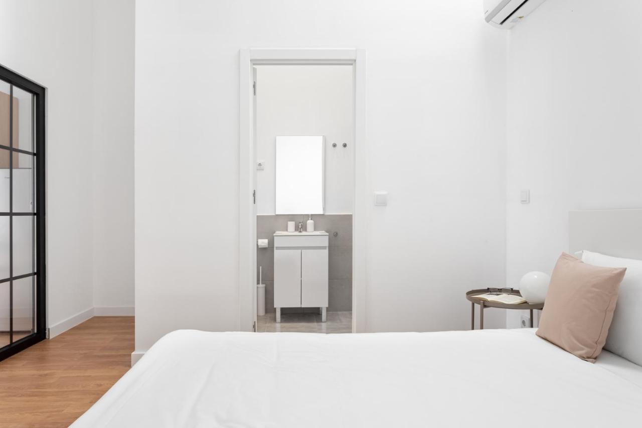 ALTIDO Stylish 2-level flats near Ajuda Palace Lisboa Extérieur photo